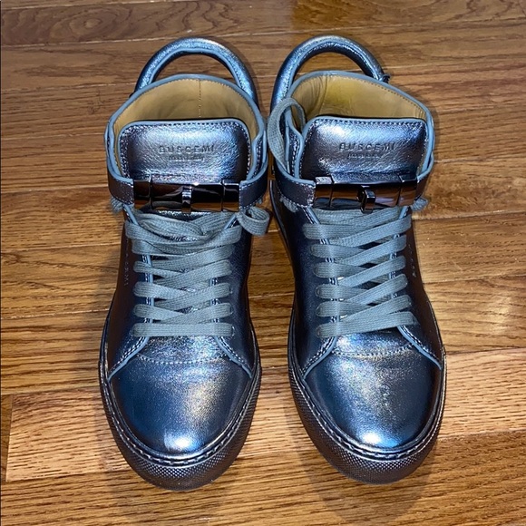 Buscemi silver women shoe. - Picture 4 of 5